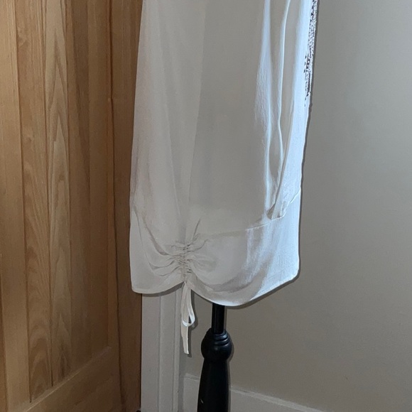 Gold Hawk Beaded Silk Tank Top, M. Like new condition. - Picture 9 of 11